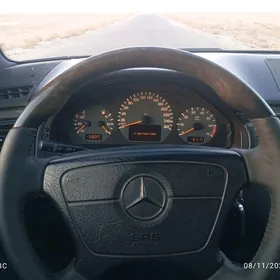 Mercedes-Benz C320 1999