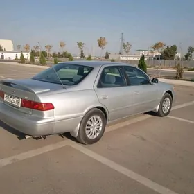 Toyota Camry 2001