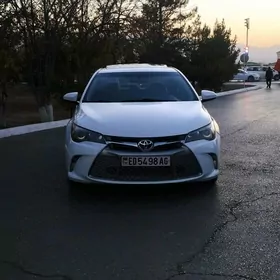 Toyota Camry 2016