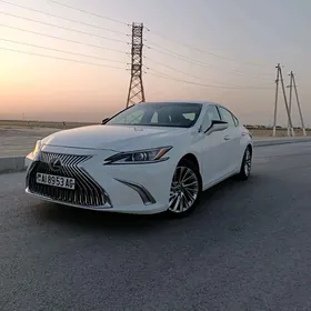 Lexus ES 350 2021