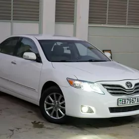 Toyota Camry 2011