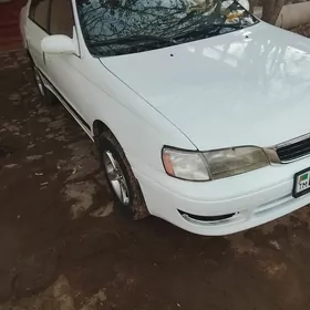 Toyota Corona 1995