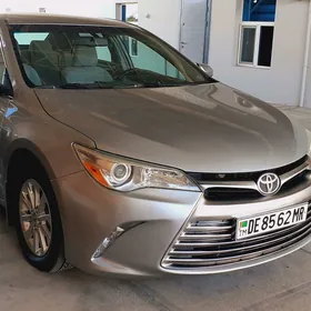 Toyota Camry 2016