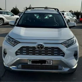 Toyota RAV4 2021