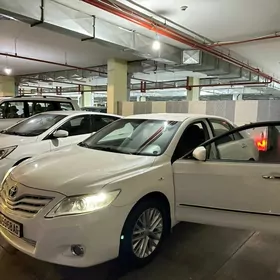 Toyota Camry 2010