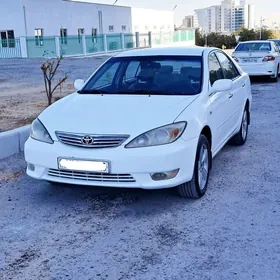 Toyota Camry 2004