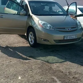 Toyota Sienna 2009
