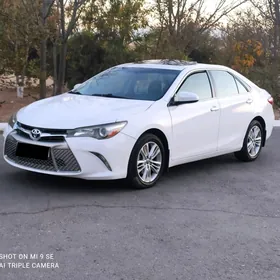 Toyota Camry 2016
