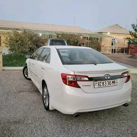 Toyota Camry 2012