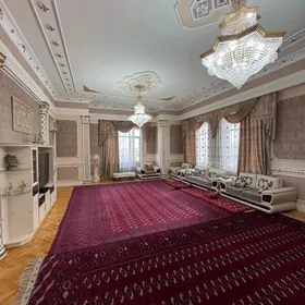 ЛЕНИНА РУХНАМА 4 комн 7 этаж