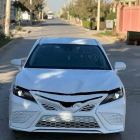 Toyota Camry 2022