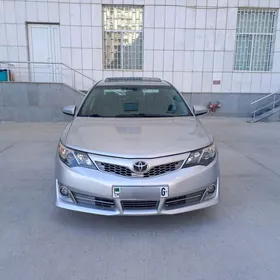 Toyota Camry 2012