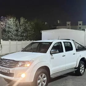 Toyota Hilux 2014
