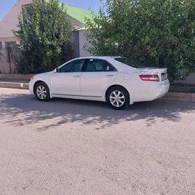 Toyota Camry 2011