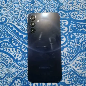 Samsung A15. pamneti 6.128.