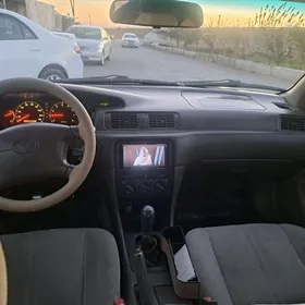 Toyota Camry 1999