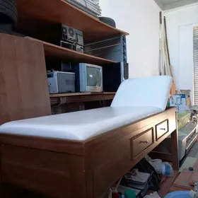 Кушетка медицинская.