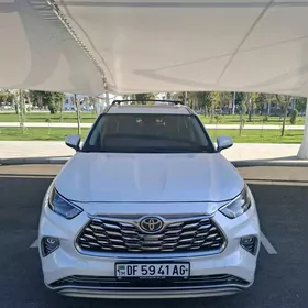 Toyota Highlander 2020