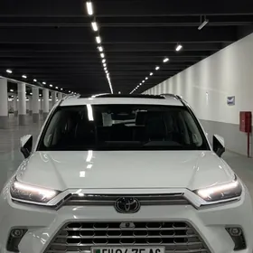 Toyota Grand Highlander 2023