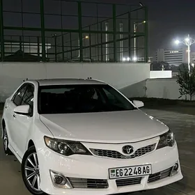 Toyota Camry 2013