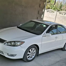 Toyota Camry 2004