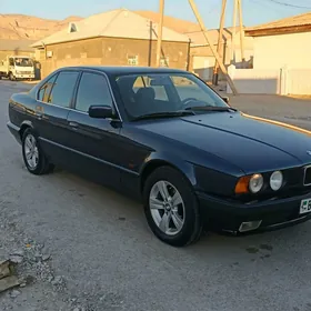 BMW 525 1990