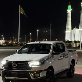 Toyota Hilux 2025