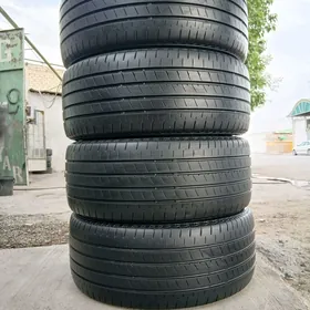 Bridgestone 235 45 18 Teker