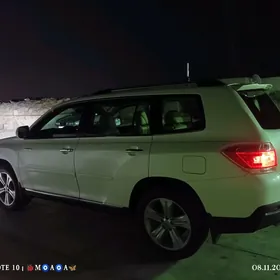 Toyota Highlander 2013