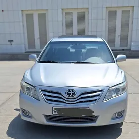 Toyota Camry 2011
