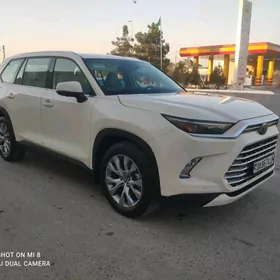 Toyota Grand Highlander 2024