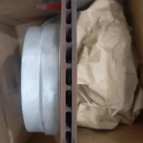 диски тормозные задние