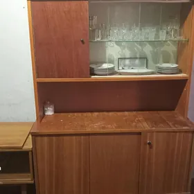 сервант и подставка