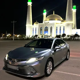 Toyota Camry 2018