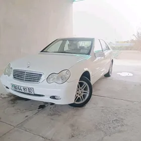 Mercedes-Benz C250 2003