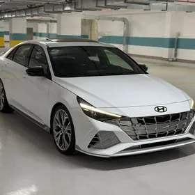 Hyundai Elantra 2022