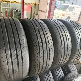 235 45 18 MICHELIN TEKER