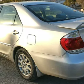 Toyota Camry 2004