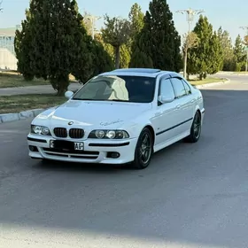 BMW E39 2002