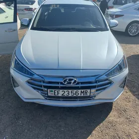 Hyundai Elantra 2020