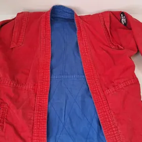 Sambo kimanosy, şlem, şitok