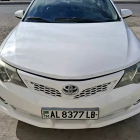 Toyota Camry 2013