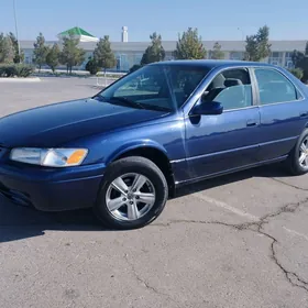 Toyota Camry 1999