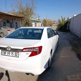 Toyota Camry 2012