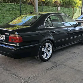 BMW E39 1999