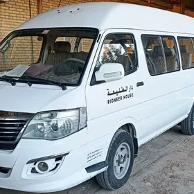 Toyota Hiace 2012