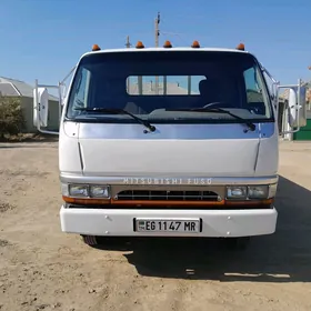 Mitsubishi Canter 2004