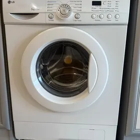стиральная машинка LG