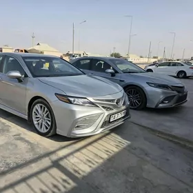 Toyota Camry 2022