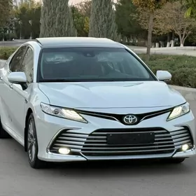 Toyota Camry 2023